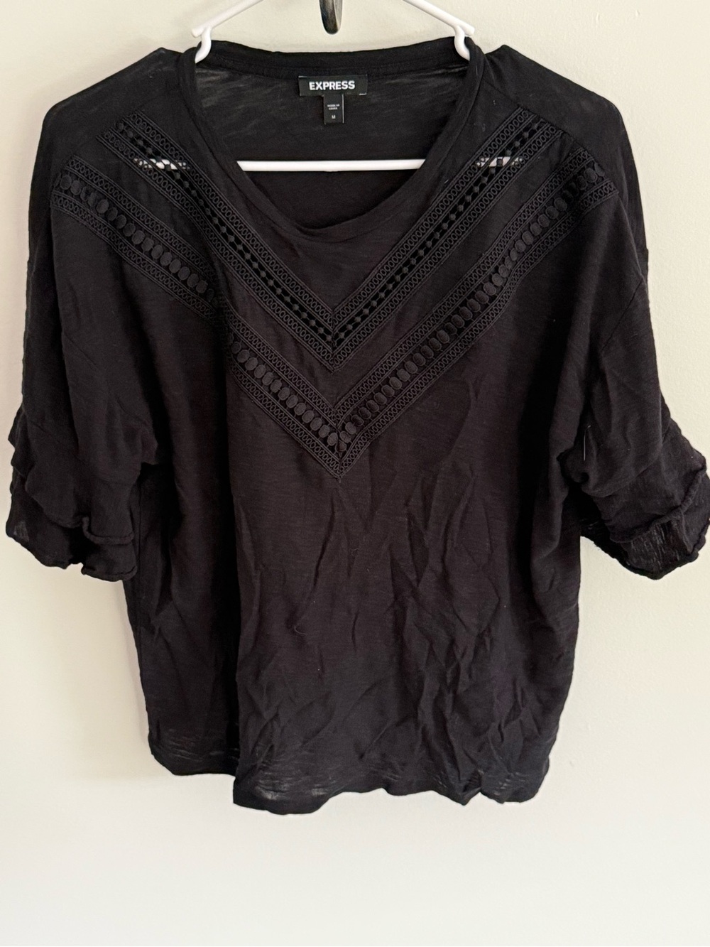 Express V-Neck Blouse in Black Size Medium Like New